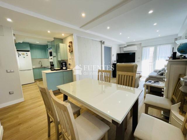 Piso en venta en Alicante, Benalúa. Reformado piso último con ascensor en Benalúa. Pisos.