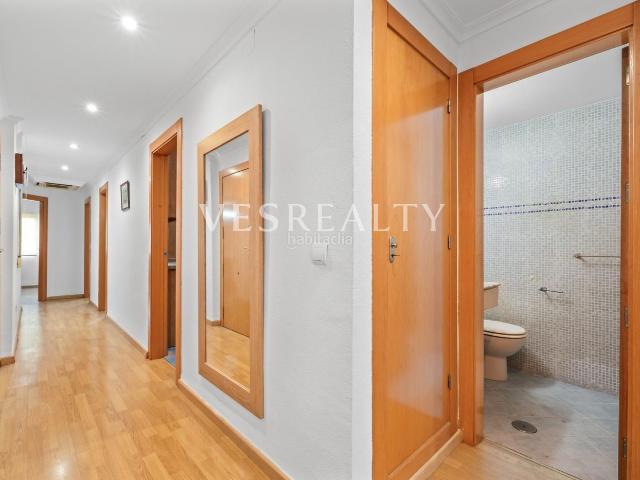 Piso en venta en Alicante, Benalúa. Vive en el centro de Alicante con la tranquilidad que siempre has buscado. Pisos.