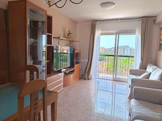 Piso en venta en Alicante, Cuatrocientas Viviendas. SE VENDE PISO ASCENSOR REFORMADO PARA ENTRAR A VIVIR. Pisos.