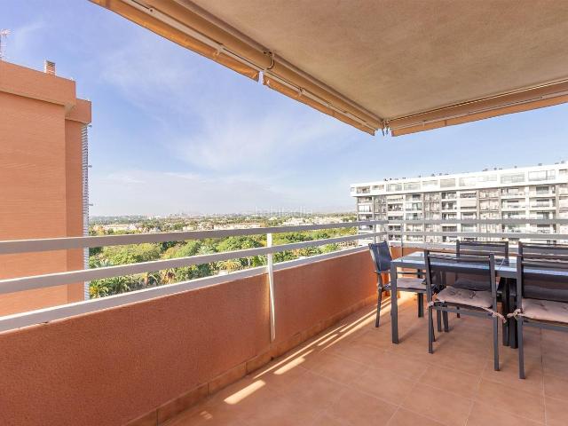Apartamento en venta en Alicante, Cabo de las Huertas. DISFRUTA DE ESTE EXCELENTE APARTAMENTO CON VISTAS PANORÁMICAS EN LA ZONA DEL PAU 5. Apartamentos.