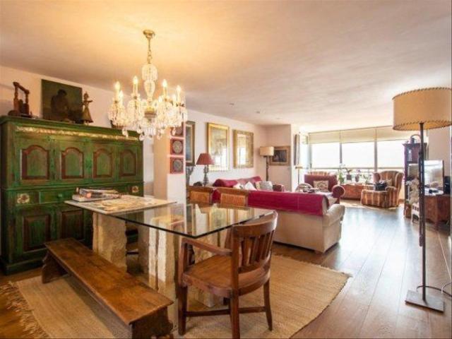 Piso en venta en Alicante, Cabo de las Huertas. Se vende piso en primera Línea de Mar Alicante. Pisos.