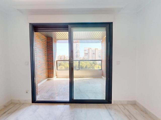 Piso en venta en Alicante, Cabo de las Huertas. Piso en venta en Avenida Goleta. Pisos.