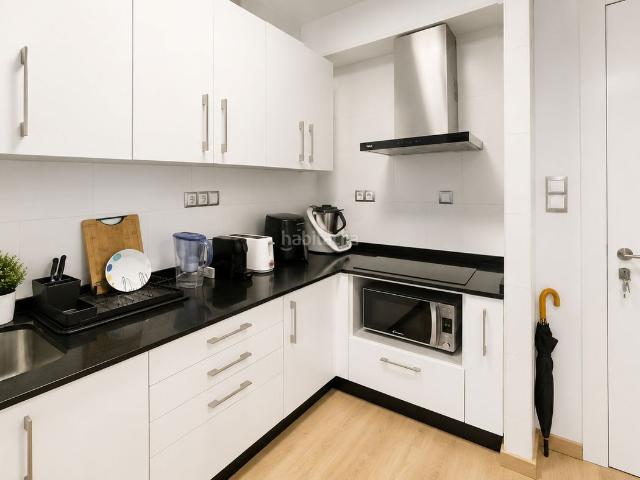 Piso en venta en Alicante, Cabo de las Huertas. PISO EN VENTA EN CALLE DE LA NASA. Pisos.