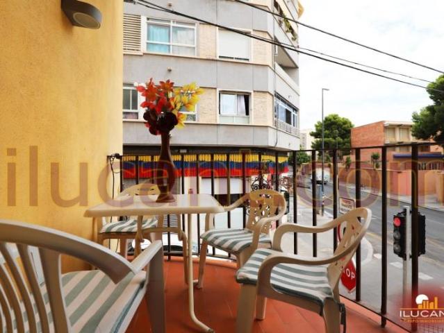 Piso en venta en Alicante, Carolinas bajas