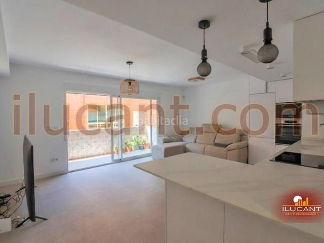 Piso en venta en Alicante, Campoamor. Campoamor Balcón Luminoso Reformado Plaza De Garaje. Pisos.
