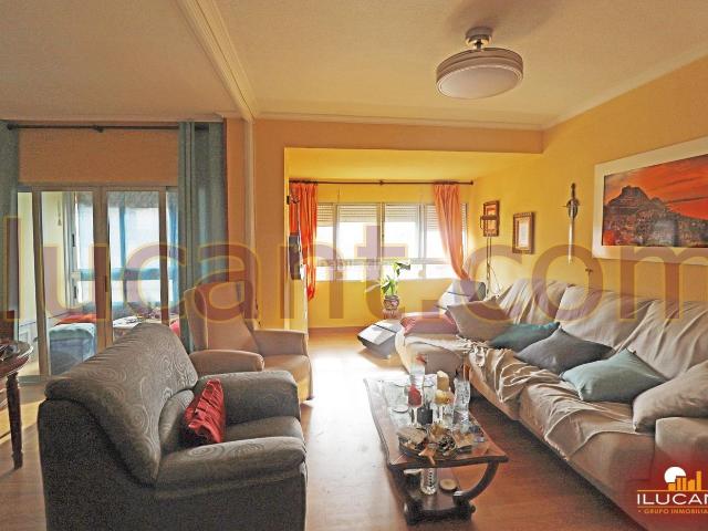 Piso en venta en Alicante, Campoamor. Emblematico Representantes ExteriorLuminoso Vistas al paisaje. Pisos.