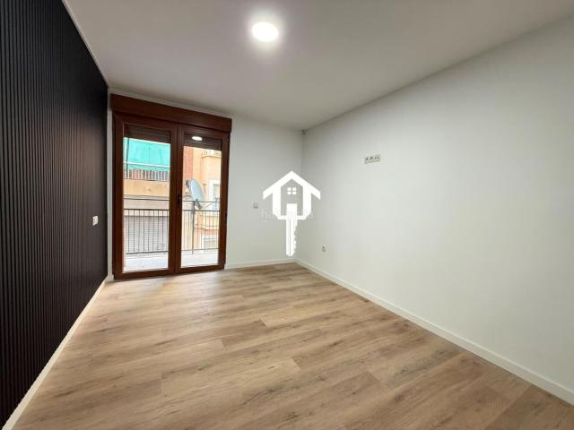 Piso en venta en Alicante, Campoamor. ESPECTACULAR PISO CON REFORMA INTEGRAL DE 122 M2, 5 HABITACIONES Y DOS PATIOS EN ZONA CAMPOAMOR DE ALICANTE. Pisos.