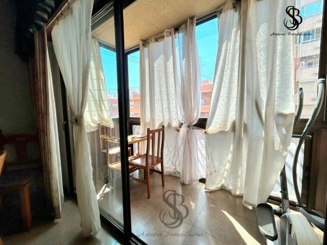 Piso en venta en Alicante, Campoamor. *Piso Amplio y Luminoso en Venta Ideal para Familias*. Pisos.