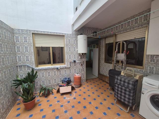Piso en venta en Alicante, Campoamor. Pisos.