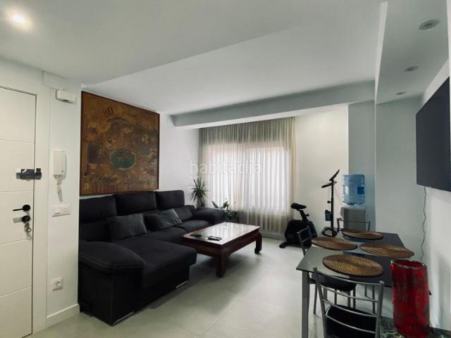 Piso en venta en Alicante, Casco Antiguo Sta. Cruz Ayuntamiento. Preciosa vivienda reformada en el centro de Alicante frente a la playa Postiguet con licencia turística. Pisos.