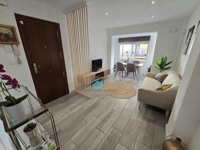 Piso en venta en Alicante, Carolinas Altas