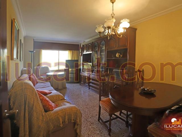 Piso en venta en Alicante, Carolinas Altas. Carolinas AltasBalcon Patio de 14m2 Luminoso AmplioPlaza de Garaje Opcional. Pisos.