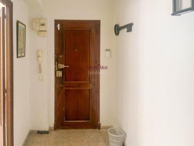 Piso en venta en Alicante, Carolinas Altas. OPORTUNIDAD en Alicante Amplia vivienda con alto potencial de rentabilidad por 139.000. Pisos.