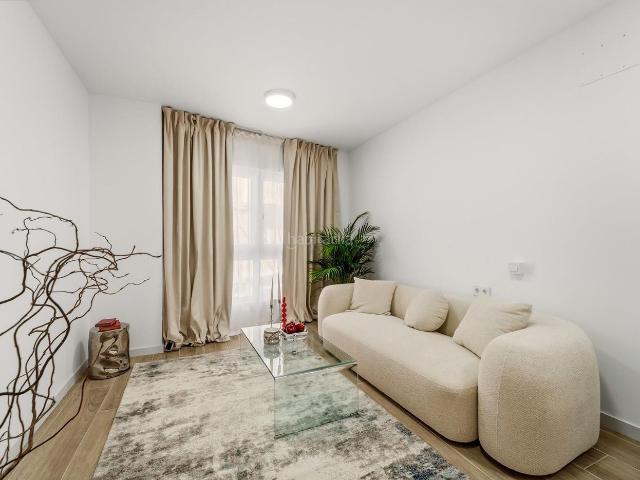 Piso en venta en Alicante, Carolinas Altas. Piso de obra nueva Dos opciones de compra. Pisos.