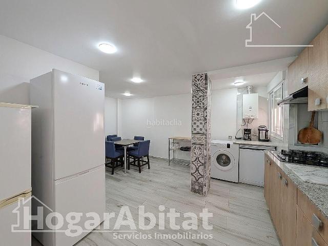 Piso en venta en Alicante, Carolinas Altas. SEMIREFORMADO, BONITO Y EXTERIOR CON BALCÓN, TODO AMUEBLADO. Pisos.