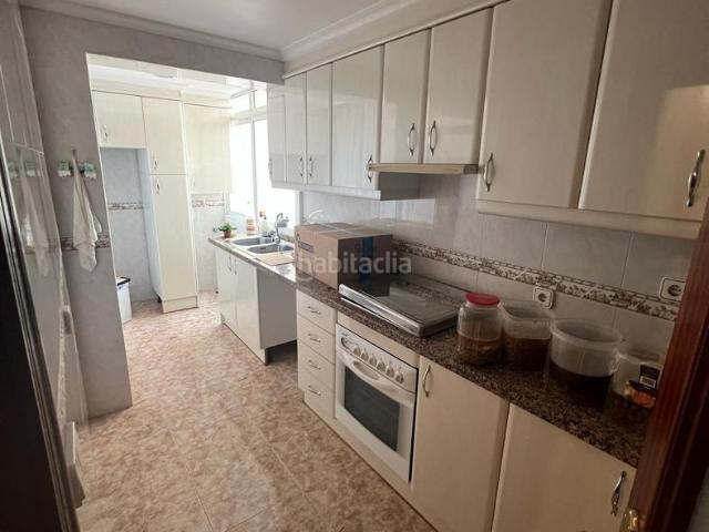 Piso en venta en Alicante, Pla de Bon Repós. Amplia vivienda para reformar en la zona del Plá. Pisos.