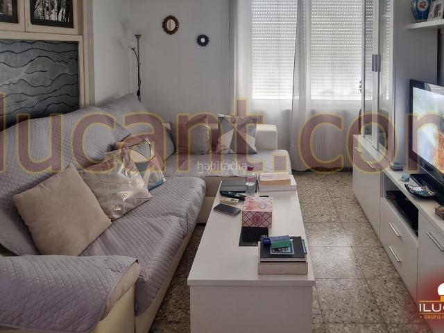 Piso en venta en Alicante, Carolinas Bajas. PROXIMO PLAZA DE TOROS, ENTRAR A VIVIR. Pisos.