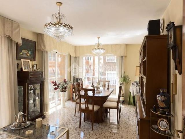 Piso en venta en Alicante, Ensanche Diputación. Piso en venta en Alicante. Pisos.