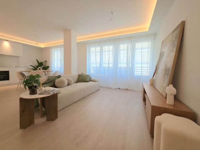 Piso en venta en Alicante, Ensanche Diputación. TOTALMENTE REFORMADO DE DISEÑO. Pisos.