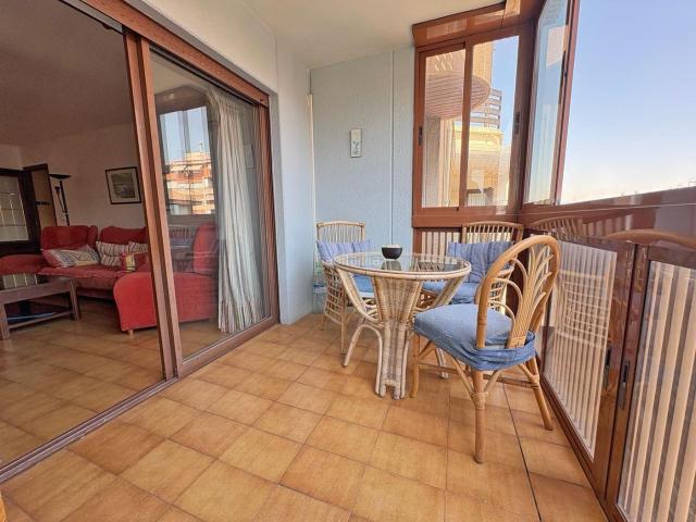 Piso en venta en Alicante, Ensanche Diputación. Te gustaría ver el puerto desde tu casa?. Pisos.