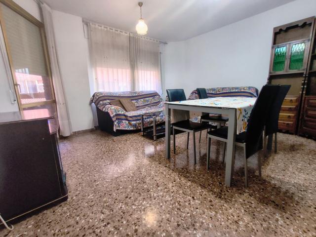 Piso en venta en Alicante, Ensanche Diputación. Vivienda con plaza de garaje. Pisos.