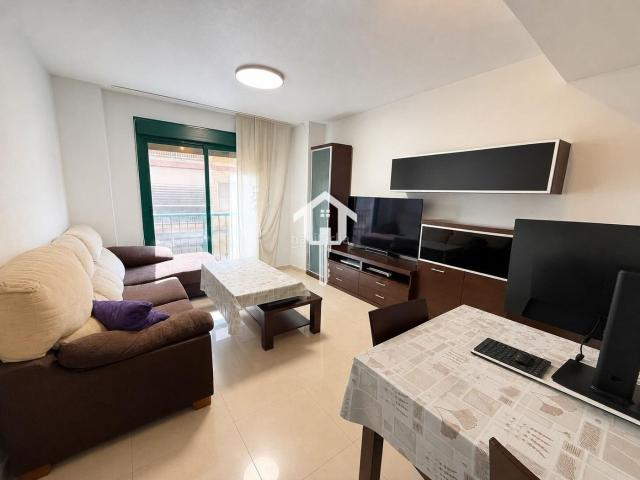Piso en venta en Alicante, Florida Alta. FANTÁSTICO PISO DE 72 M2 CON BALCÓN, ASCENSOR Y TRASTERO EN ZONA FLORIDA DE ALICANTE. Pisos.