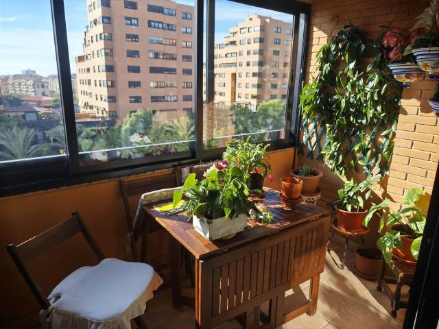 Piso en venta en Alicante, Garbinet Parque de las Avenidas. Amplitud y Luz Tu Refugio en Urbanización de Ensueño. Pisos.