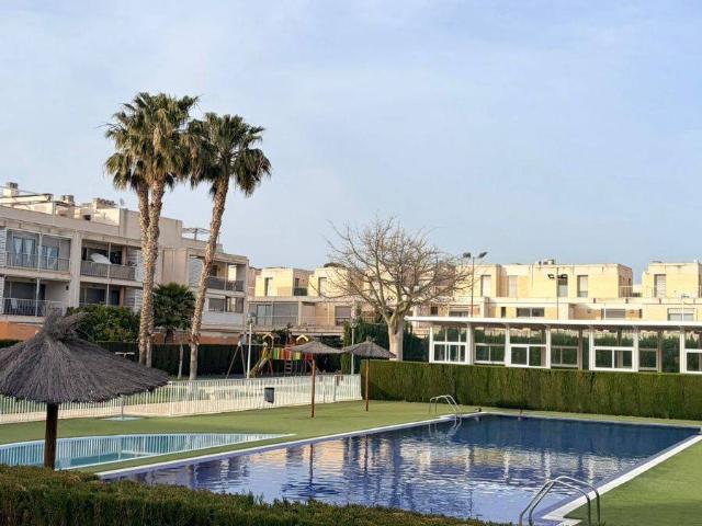 Piso en Venta en Alicante Golf