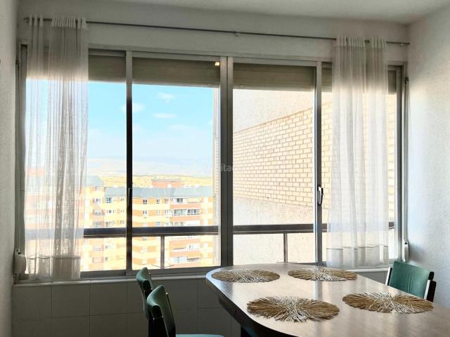 Piso en venta en Alicante, Juan XXIII. Piso de 3 dormitorios con vistas a la montaña. Pisos.