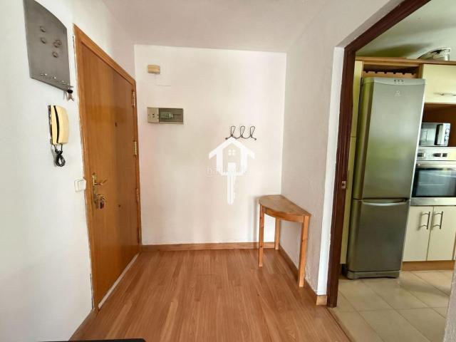 Piso en venta en Alicante, Juan XXIII. PISO LUMINOSO CON CHIMENEA EN ZONA CIUDAD ELEGIDA DE ALICANTE 78M2, 2 DORMITORIOS DOBLES Y TERCERA PLANTA. Pisos.