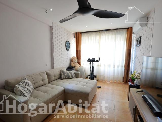 Piso en venta en Alicante, Juan XXIII. REFORMADO, BONITO Y EXTERIOR CON ASCENSOR Y PARKING, TOTALMENTE AMUEBLADO. Pisos.