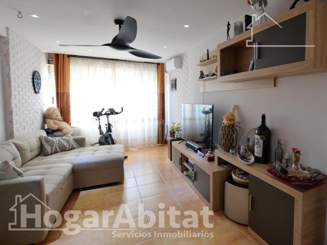 Piso en venta en Alicante, Juan XXIII. REFORMADO, BONITO Y EXTERIOR CON ASCENSOR Y PARKING, TOTALMENTE AMUEBLADO. Pisos.