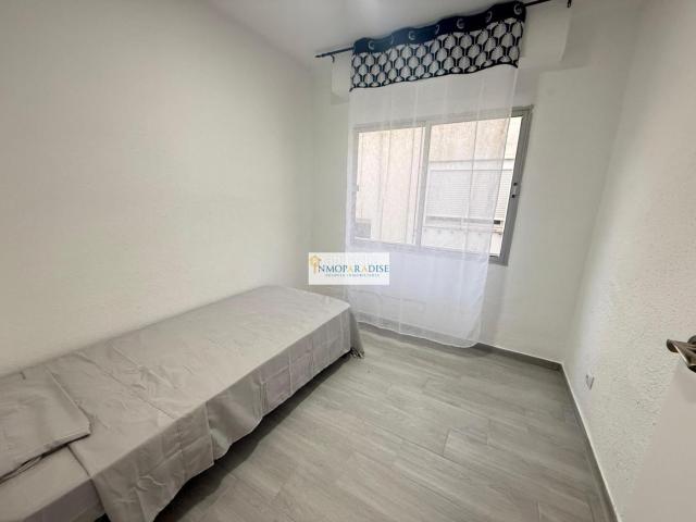 Piso en venta en Alicante, Los Ángeles. Pisos.