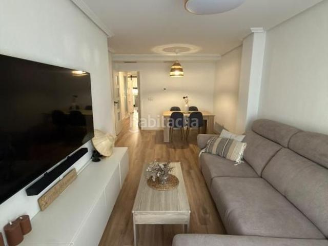 Piso en venta en Alicante, Los Ángeles. Pisos.