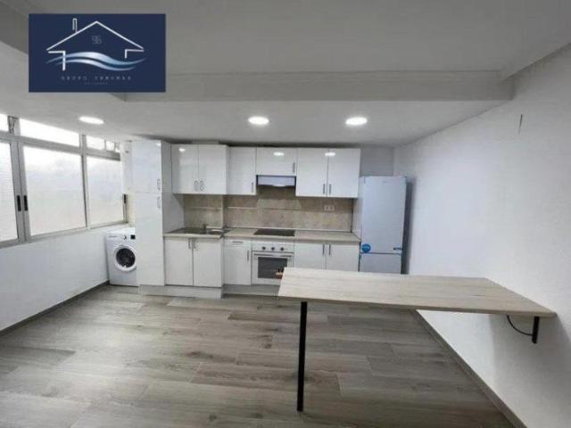 Piso en venta en Alicante, Los angeles