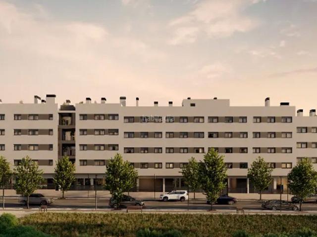 Piso en venta en Alicante, Paus Polígono San Blas. Apartamento de 3 dormitorios y 2 baños con piscina y jardín en Alicante. Pisos.