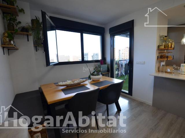 Piso en venta en Alicante, Paus Polígono San Blas. SEMINUEVO Y EXTERIOR EN RESIDENCIAL CON PISCINA, GARAJE Y TRASTERO. Pisos.