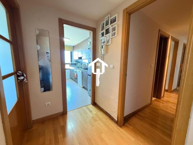 Piso en venta en Alicante, Paus Polígono San Blas. PISO EN VENTA EN LA ZONA DEL PAU CON UNAS VISTAS AL CASTILLO DE SANTA BARABARA. Pisos.