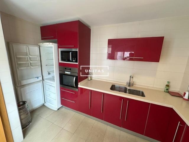 Piso en venta en Alicante, San Antón. Se vende vivienda totalmente reformada en San Anton Centro de Alicante. Pisos.