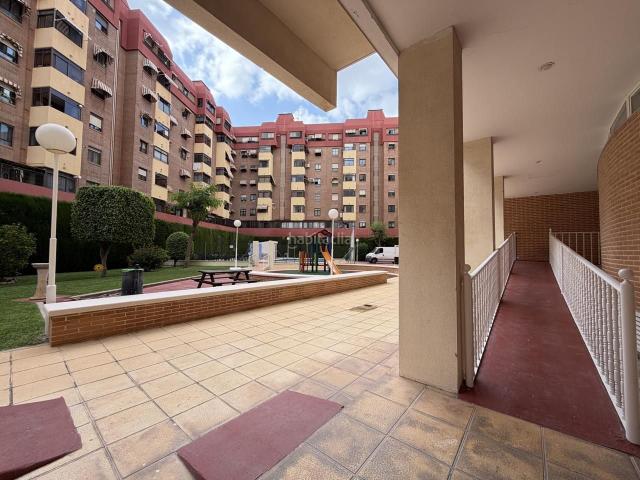 Piso en venta en Alicante, San Blas. PISO FRENTE A SALESIANOS CON URBANIZACION. Pisos.