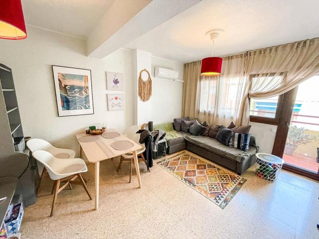 Piso en venta en Alicante, Santo Domingo. Piso de 3 Habitaciones con Ascensor en zona bien comunicada en Alicante. Pisos.