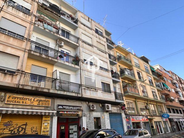 PISO EN VENTA EN ALICANTE. 75m2, 3 HABITACIONES, 1 BAÑO, SEGUNDA PLANTA SIN ASCENSOR. ZONA DE CAROLI