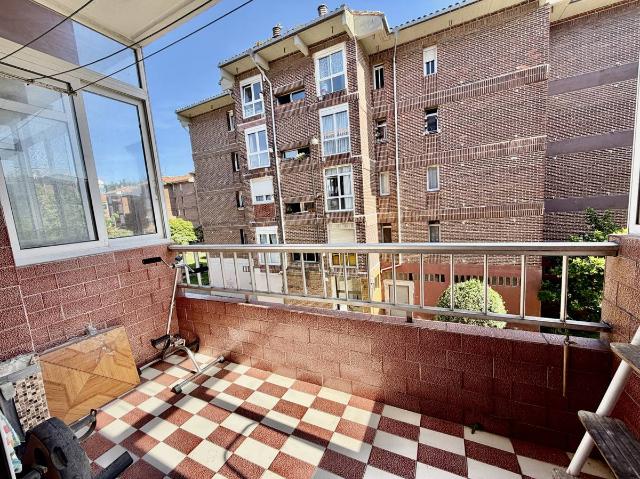Piso en Venta en Alisal San Román