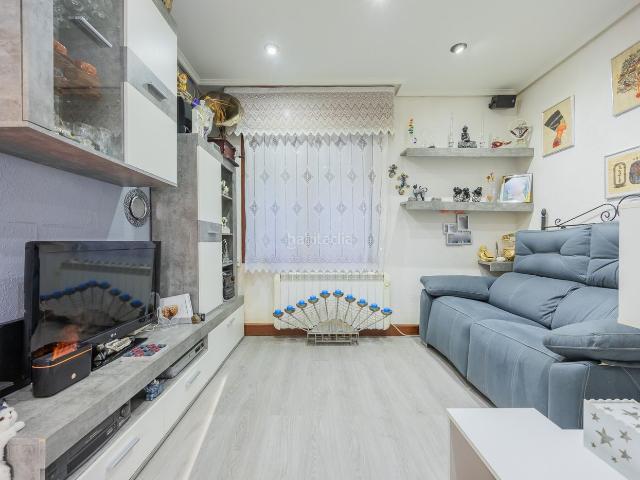 Piso en venta en Alonsotegi. INMOBILIARIA CAMPUZANO VENDE acogedor piso en Alonsotegi. Pisos.