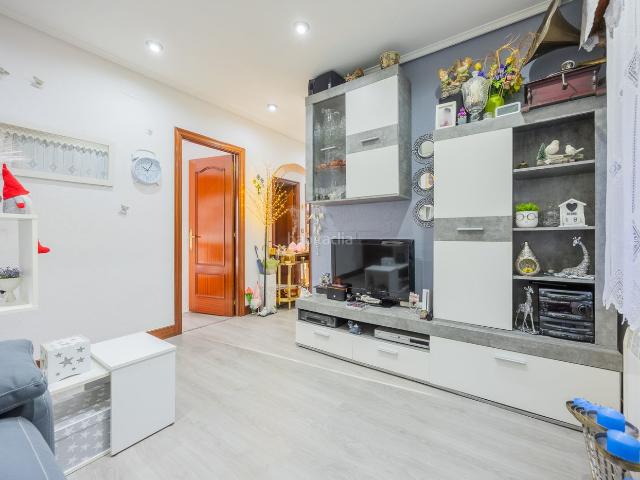 Piso en venta en Alonsotegi. INMOBILIARIA CAMPUZANO VENDE acogedor piso en Alonsotegi. Pisos.