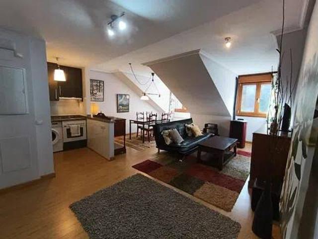 Piso en Venta en Aller