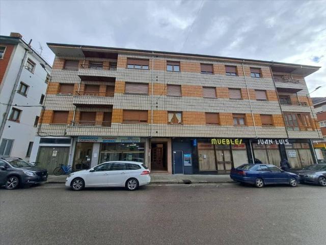 Piso en Venta en Aller