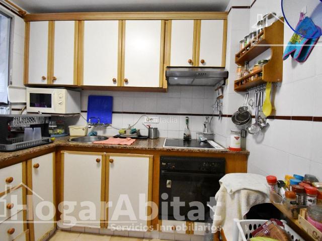 Piso en venta en Almoines. OPORTUNIDAD DE INVERSIÓN! EXTERIORY MUY LUMINOSO. Pisos.