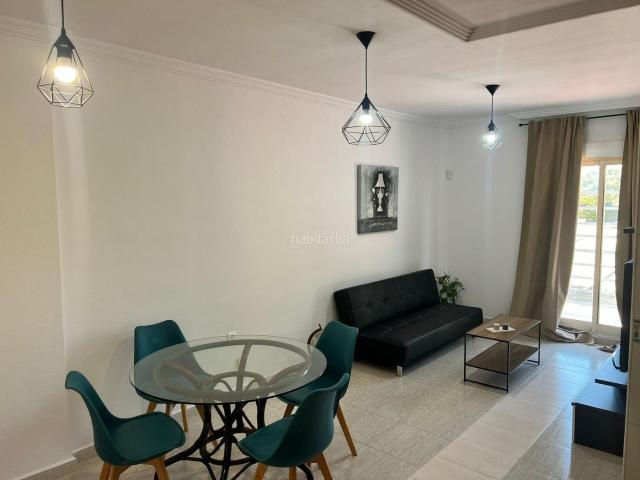 Piso en venta en Almoradí. Piso Bajo con Terraza y Acceso Directo a la Piscina Almoradí Centro. Pisos.