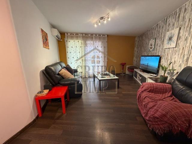 Piso en venta en Almazora Almassora, Centro. Espectacular Piso Reformado con Garaje y Trastero en Almassora!. Pisos Almazora.